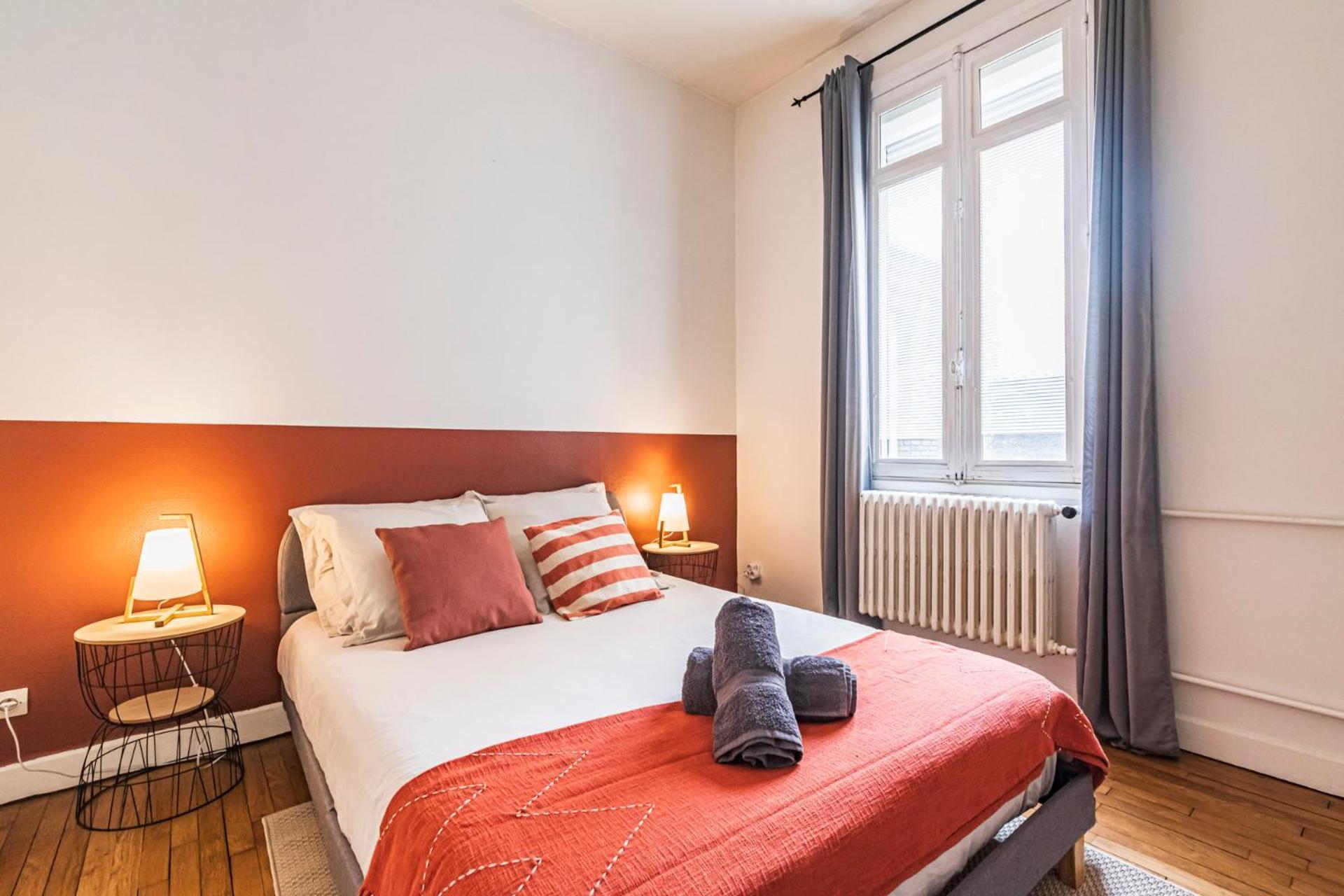 L'Haussmannien - Spacieux 4 Chambres - Centre - Gare Reims Eksteriør bilde